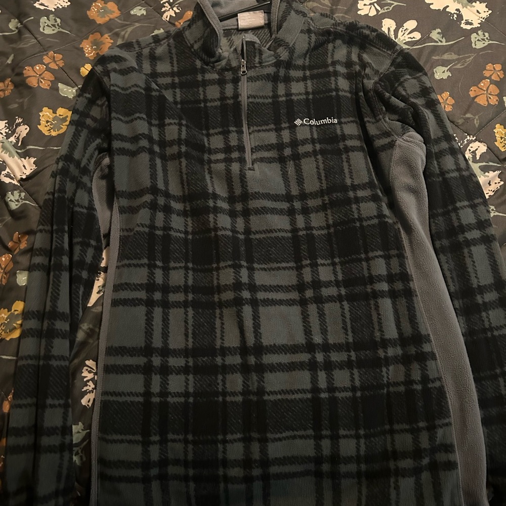 Quarter zip Columbia sweater size M